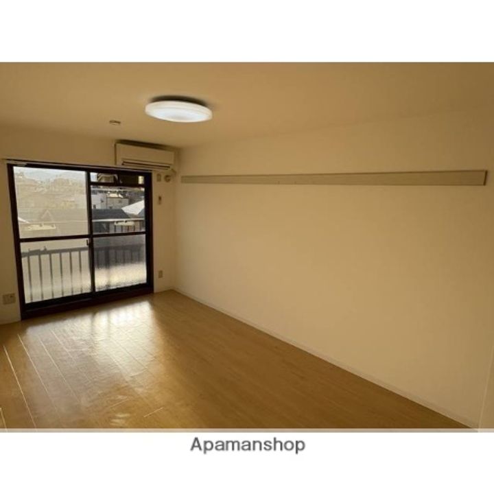 メゾンゼルコーワの居間