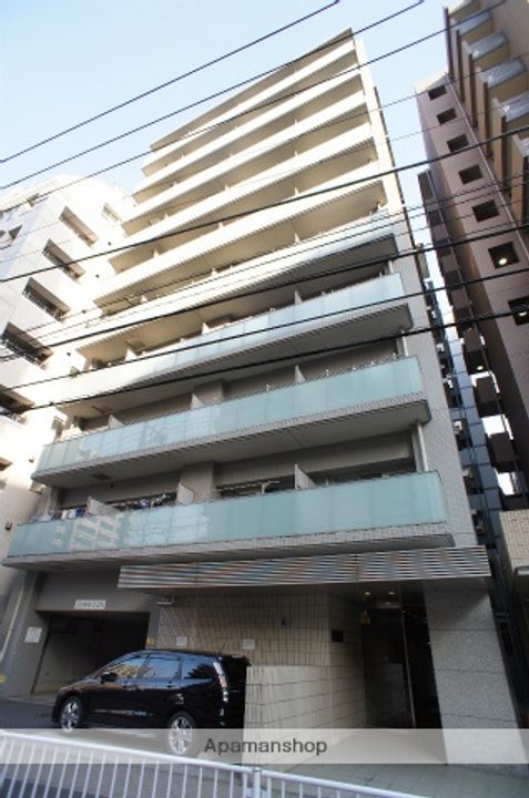 神奈川県横浜市港北区新横浜1丁目の賃貸マンションの外観
