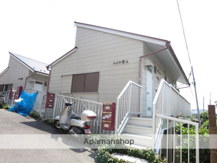 ハイツ輝A棟の外観