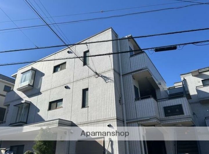 パーソネージュ横浜の外観