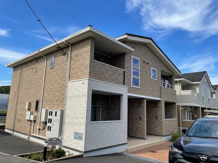 ネオ・アンジュ・グラースの外観