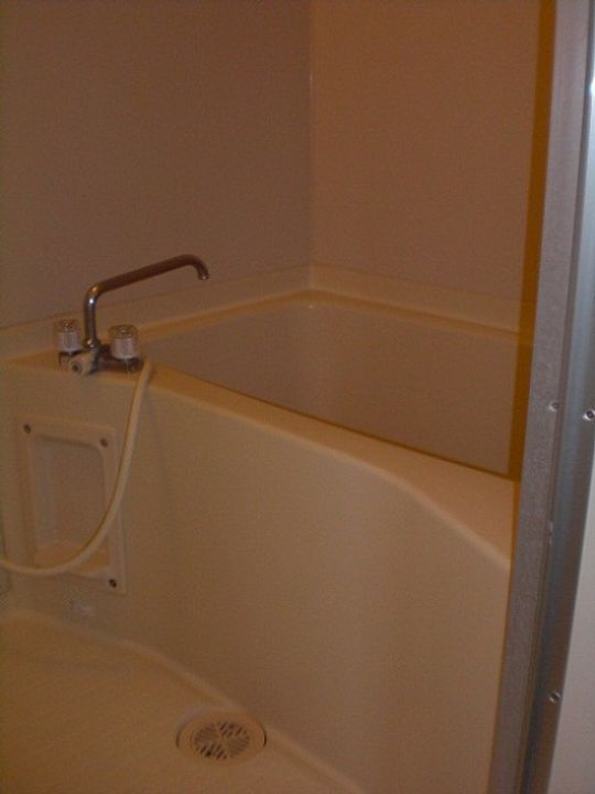 レオパレスソレイユの風呂