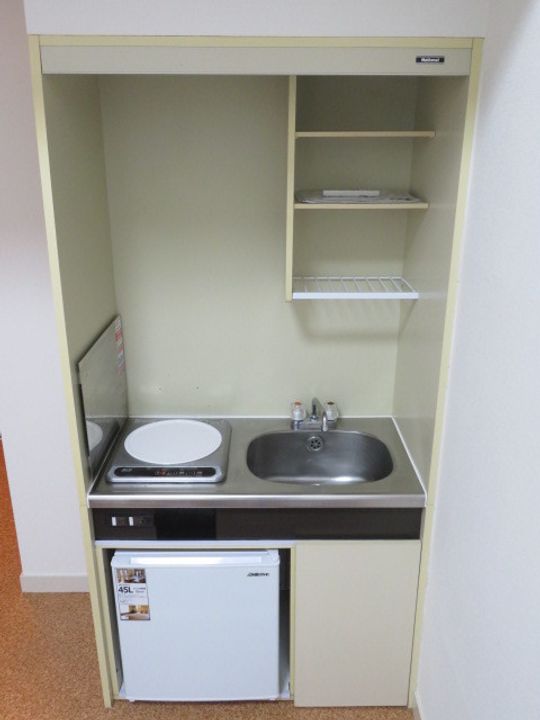 神奈川県横浜市港北区高田東3丁目の賃貸アパートのキッチン