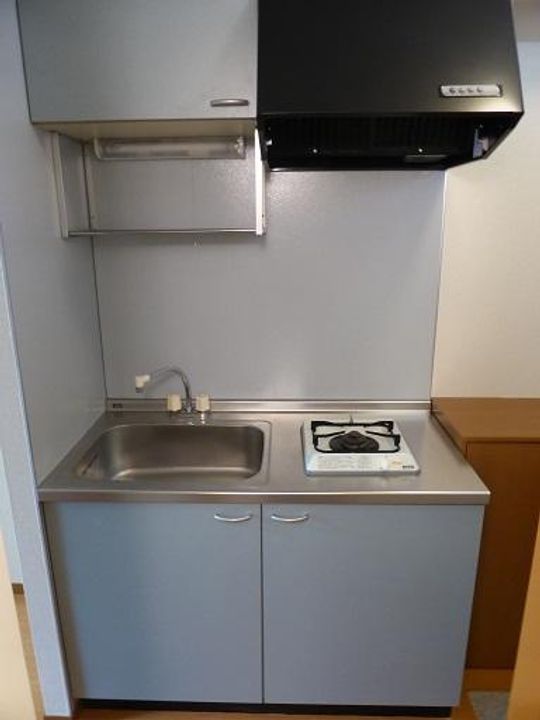 ヴェルドミール B202号室のキッチン