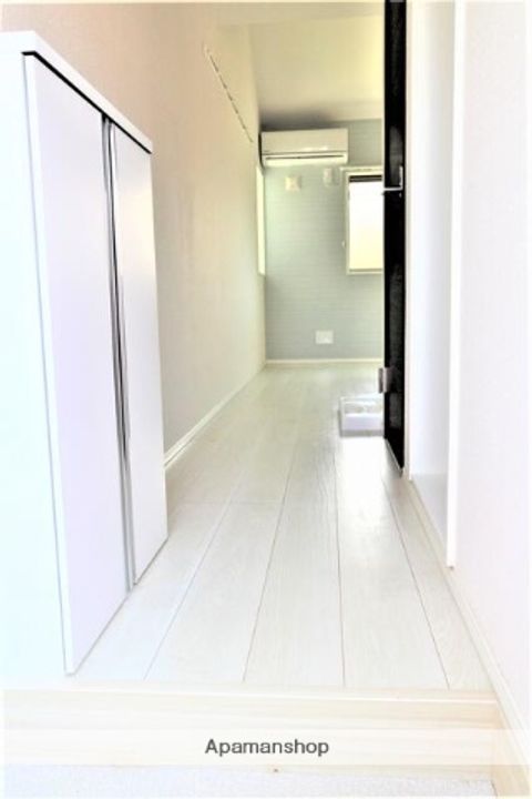 プリエール菊名の玄関