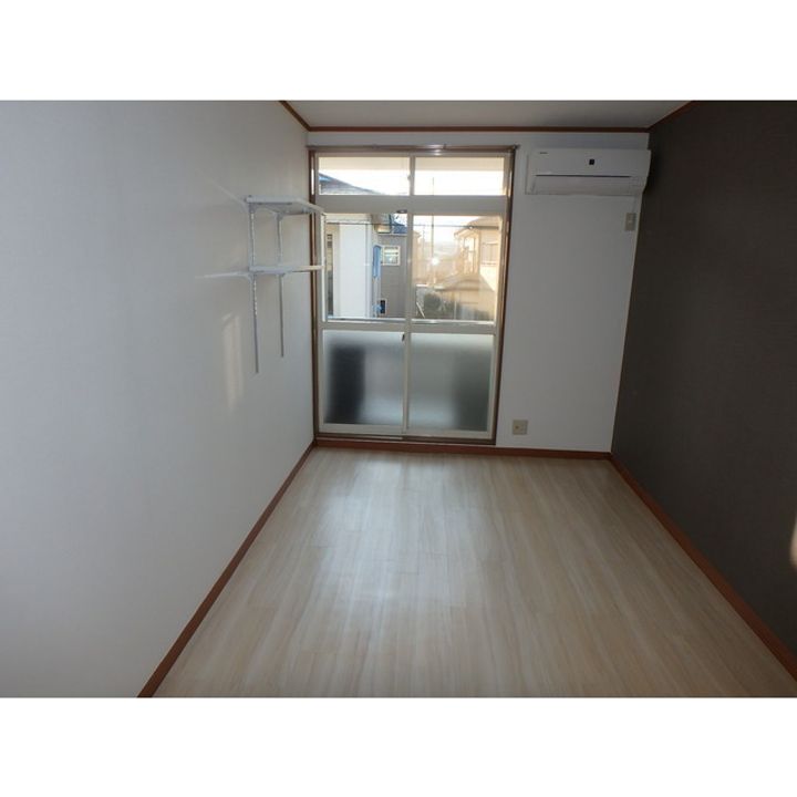 スペースぬるみずの居間