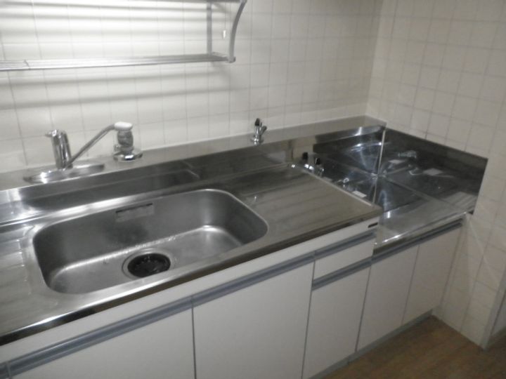 神奈川県横浜市青葉区市ケ尾町の賃貸マンションのキッチン