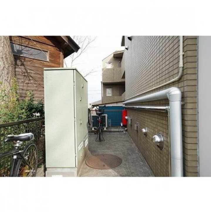 リーセントパレス神木本町の外観