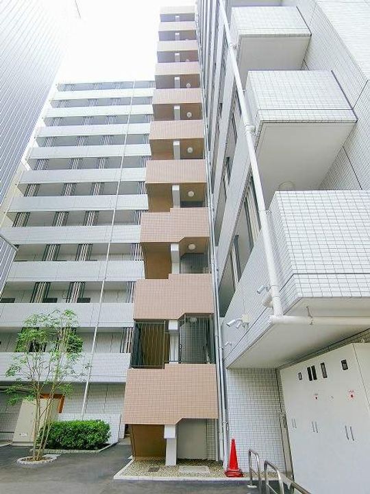メインステージ東神奈川の外観