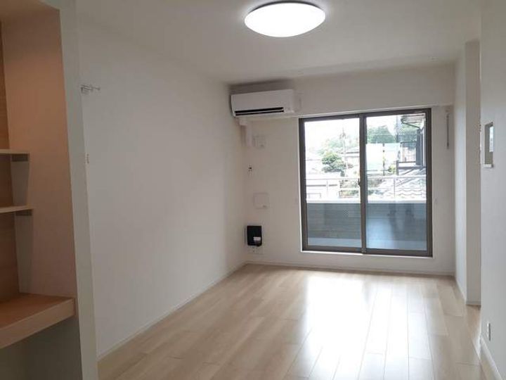 カサベルテ・ホオノキの居間