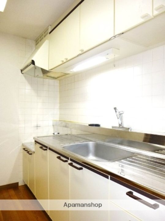 オクトス市ケ尾のキッチン