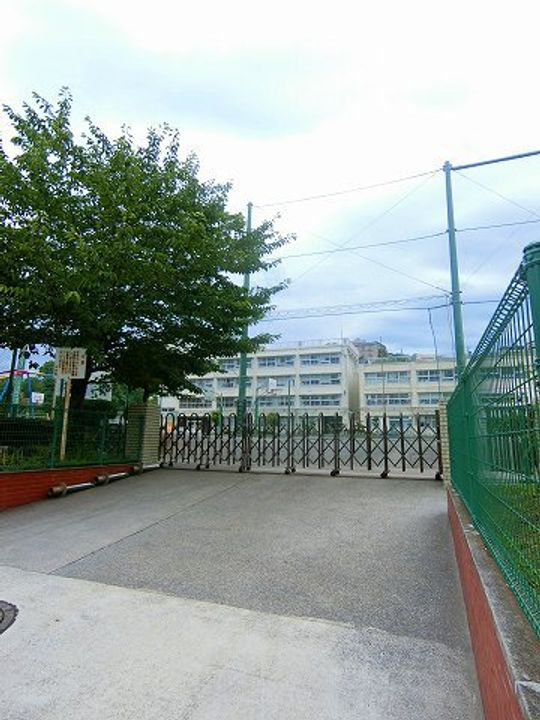 レジデンス横浜天王町の周辺