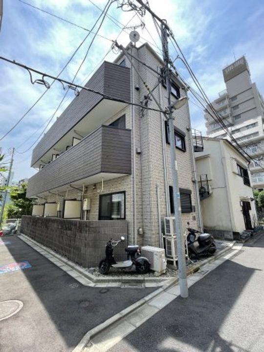 東京都荒川区西尾久3丁目の賃貸アパートの外観