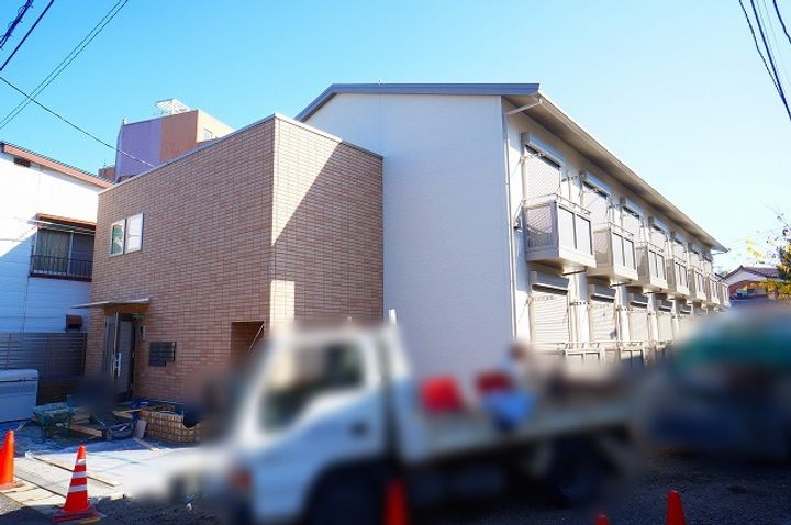 神奈川県横浜市港北区小机町の賃貸アパートの外観