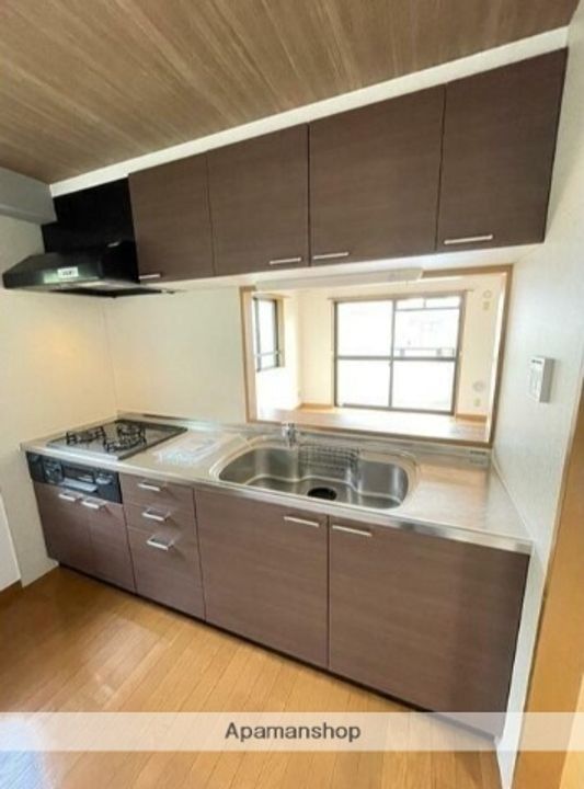 SALLE DE VERDURE(セルデベルデュール)のキッチン