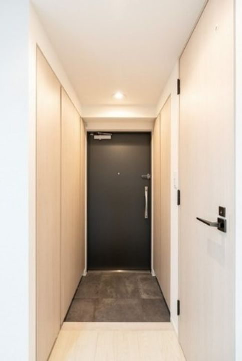 アソシエール大倉山の玄関