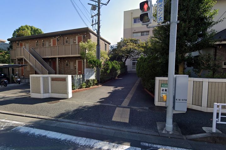 フローラⅡの周辺