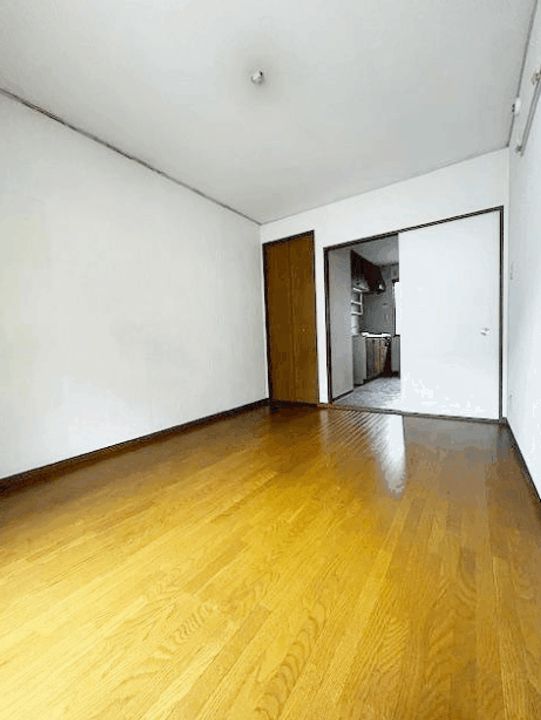 夕陽ケ丘フラッツの内装