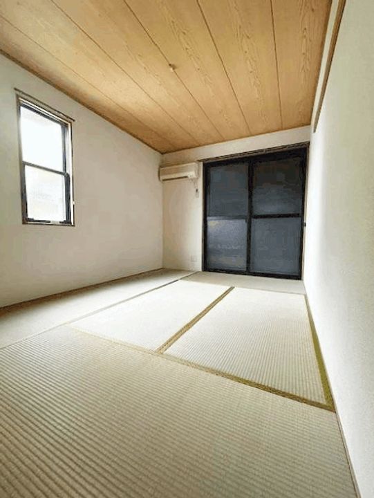 夕陽ケ丘フラッツの内装