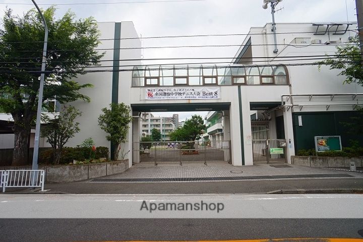 ハーミットクラブハウス浅間台Bの周辺