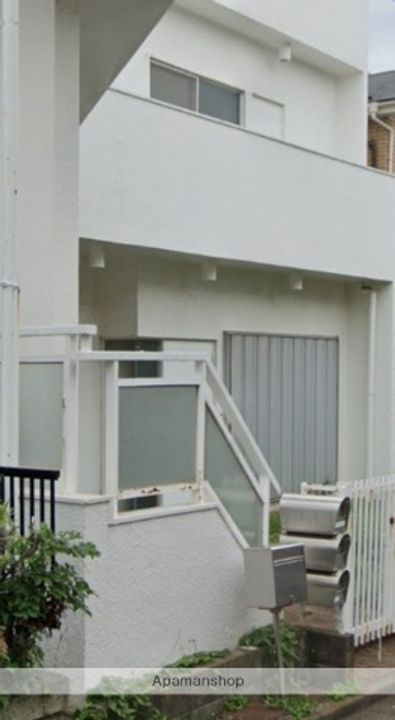 シラハニテラスの外観
