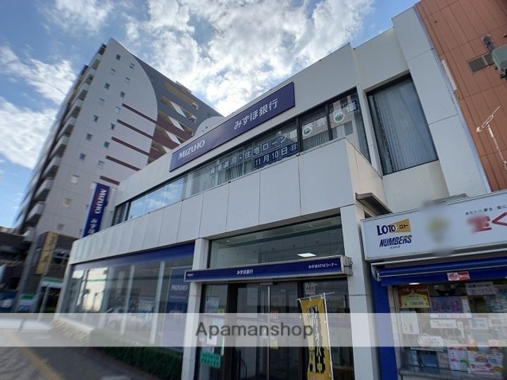 シラハニテラスの周辺
