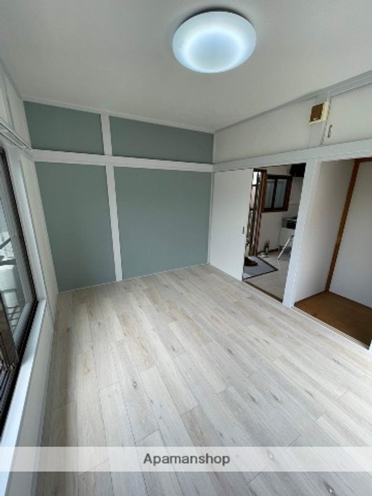 神奈川県横浜市鶴見区矢向4丁目の賃貸アパートの内装