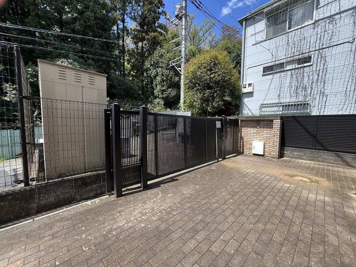 レオパレスクレストヒルズ向原のその他画像