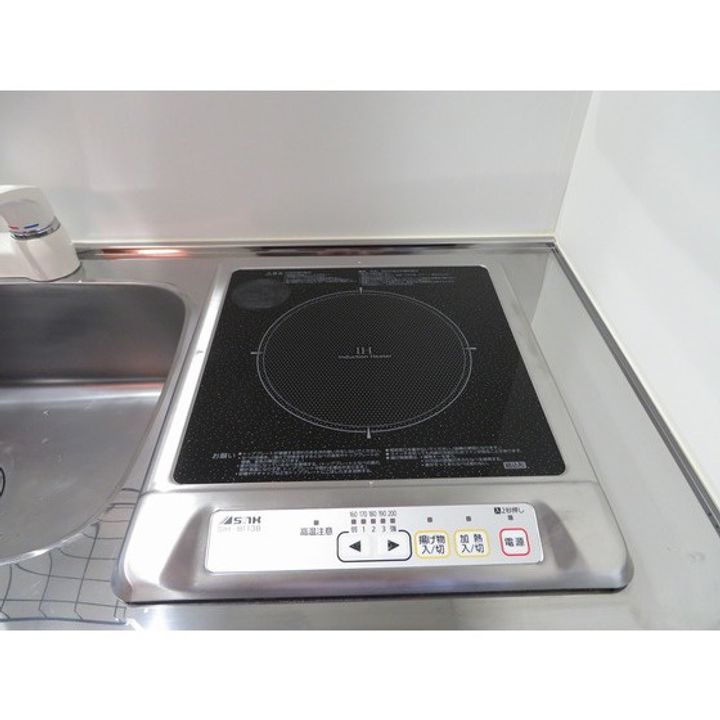 神奈川県川崎市多摩区宿河原2丁目の賃貸アパートのキッチン