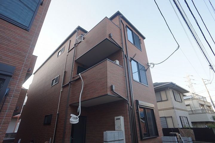 神奈川県横浜市西区久保町の賃貸アパートの外観