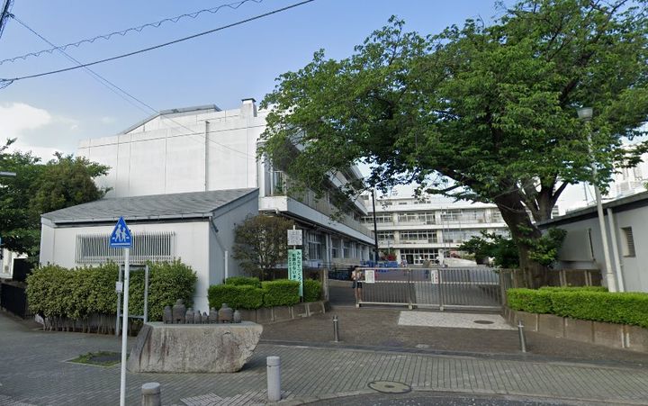 神奈川県横浜市西区久保町の賃貸アパートの周辺