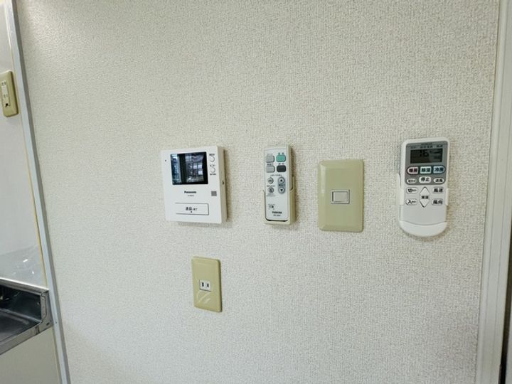 神奈川県横浜市鶴見区岸谷4丁目の賃貸アパートの内装