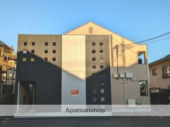 シャルムハイツの外観