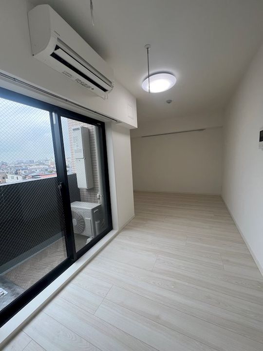 東京都大田区羽田6丁目の賃貸マンションの居間