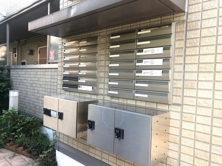サニーフラット三ツ沢303の内装