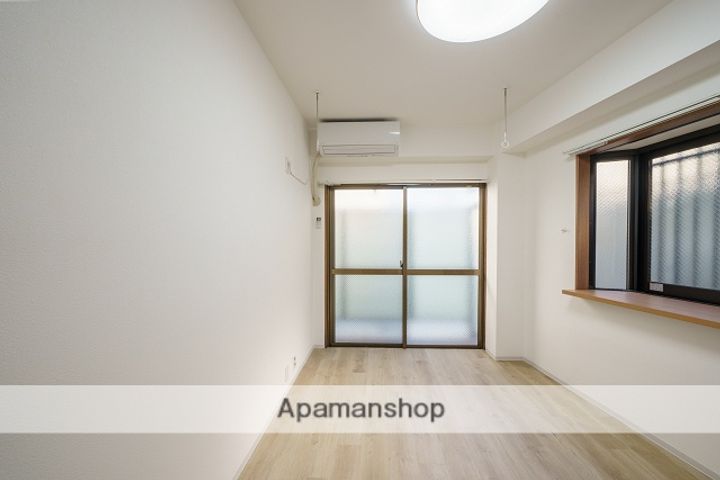 スカイパーク菊名の居間