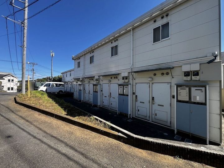 レオパレスルミエールの外観