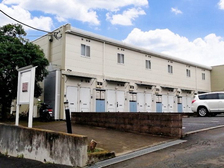 レオパレスルミエールの外観