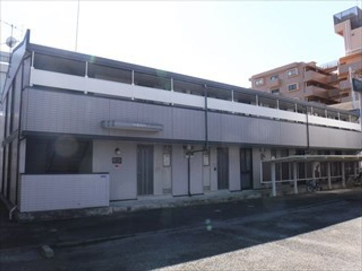 レオパレスクローネⅡの外観