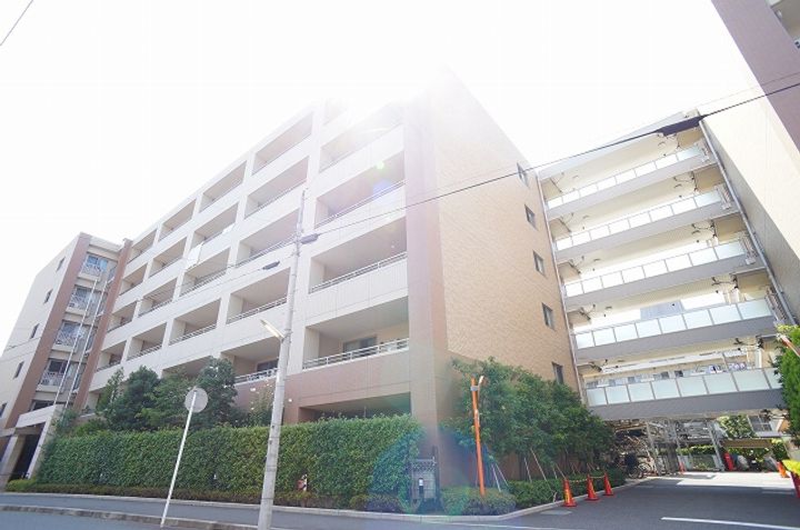 サンハイム鶴見の外観