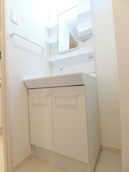 リブリ・キーファーのその他画像