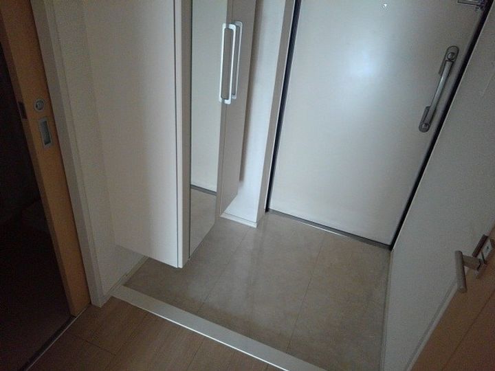 セレーノプラザ グランの玄関