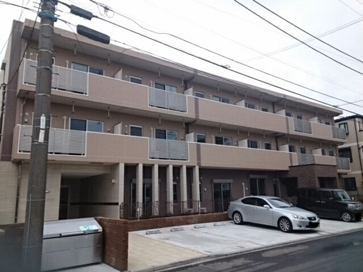 セレーノプラザ グランの外観