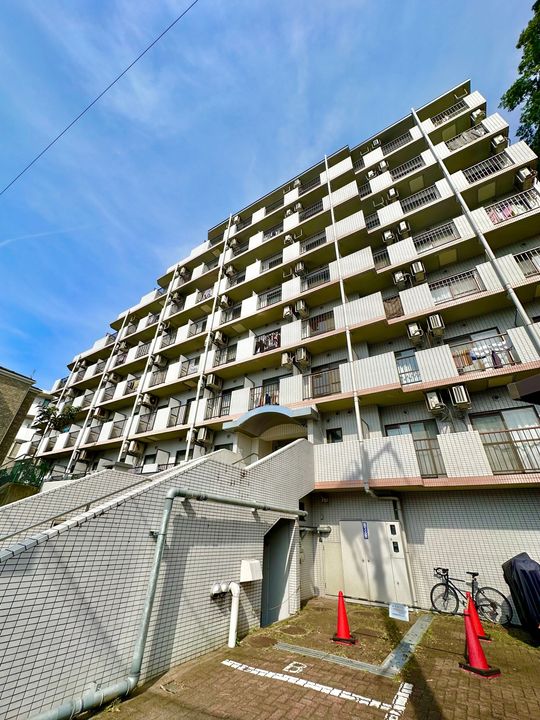 神奈川県横浜市保土ケ谷区岩井町の賃貸マンションの外観