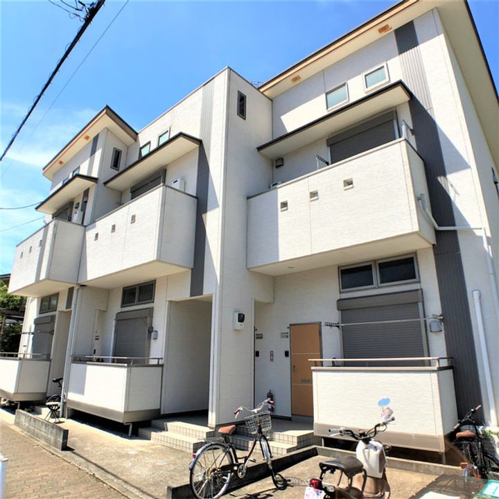 神奈川県横浜市南区井土ケ谷下町の賃貸アパートの外観