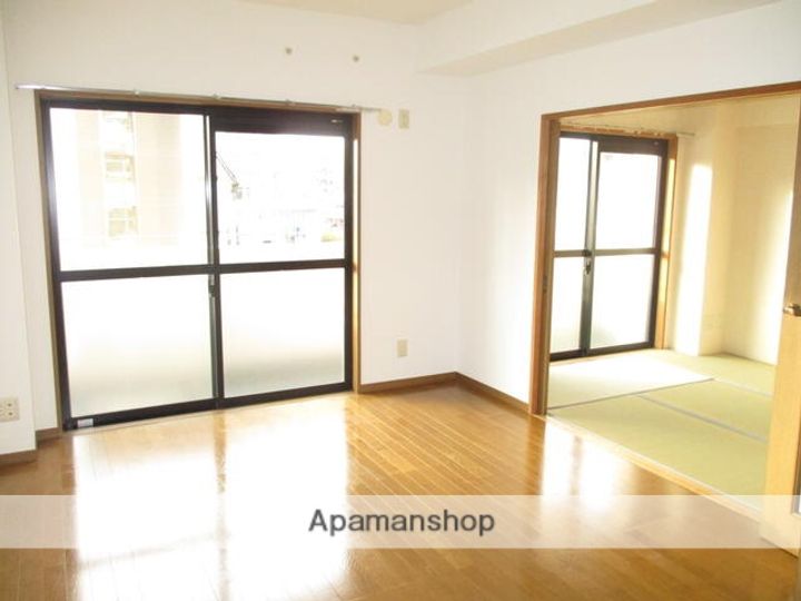 第三幸喜ビルの内装