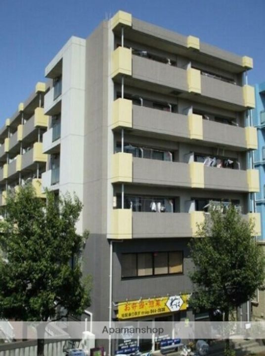 第三幸喜ビルの外観