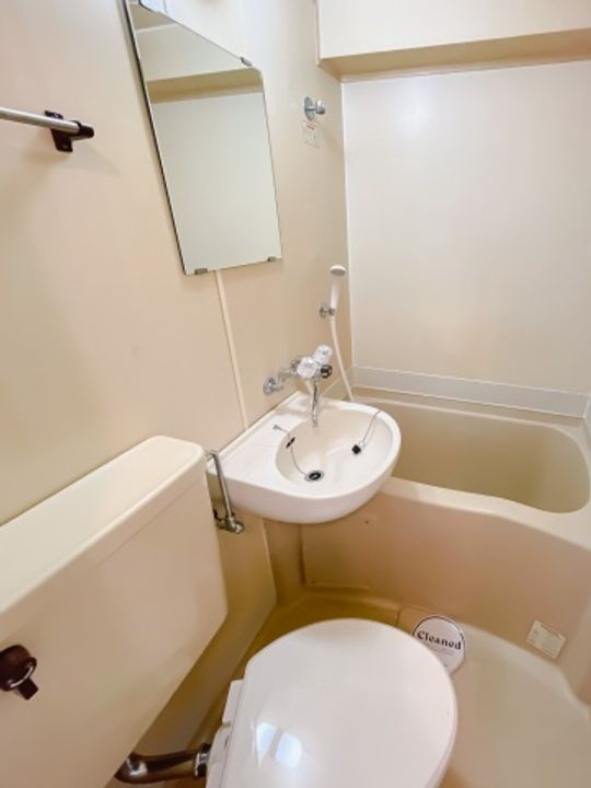 スカイコート横浜真金町801号室の風呂