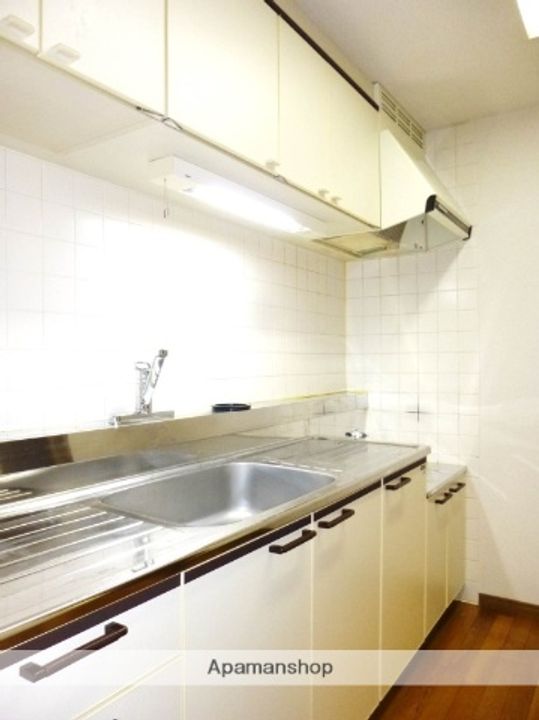 オクトス市ケ尾のキッチン