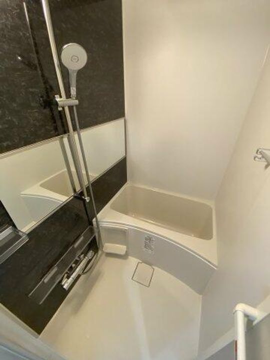 神奈川県横浜市磯子区杉田2丁目の賃貸アパートの風呂